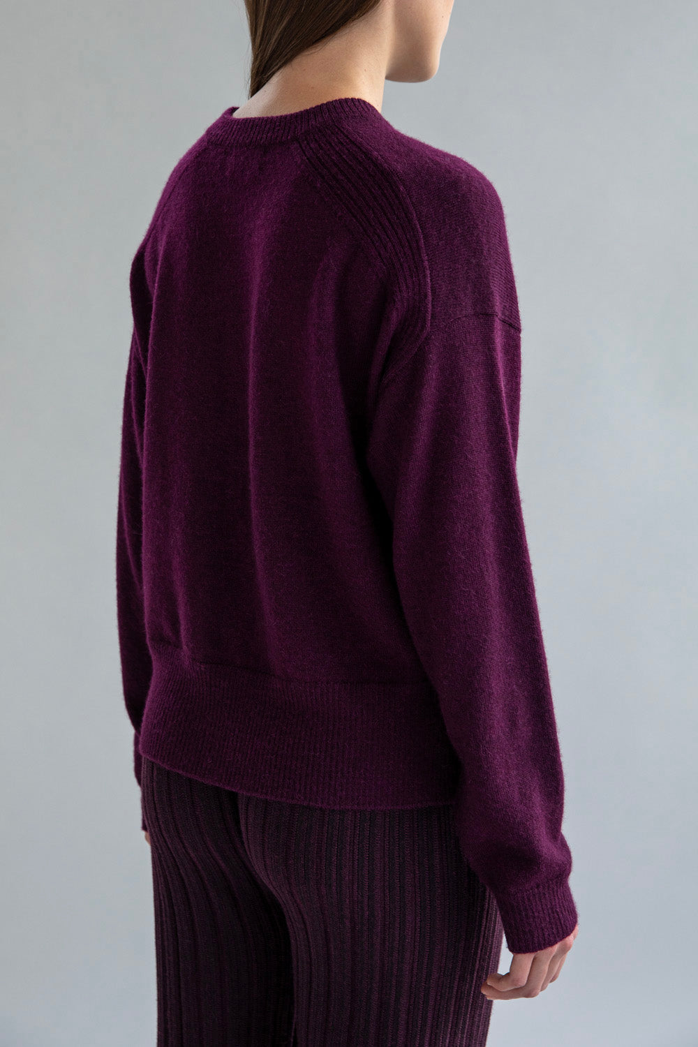 CREW NECK BOXY PULLOVER - AUBERGINE