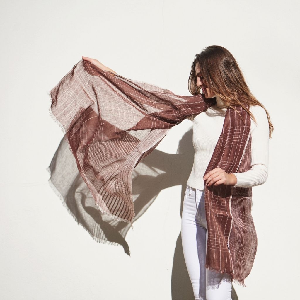 Auro Cinnabar Handwoven Linen Scarf