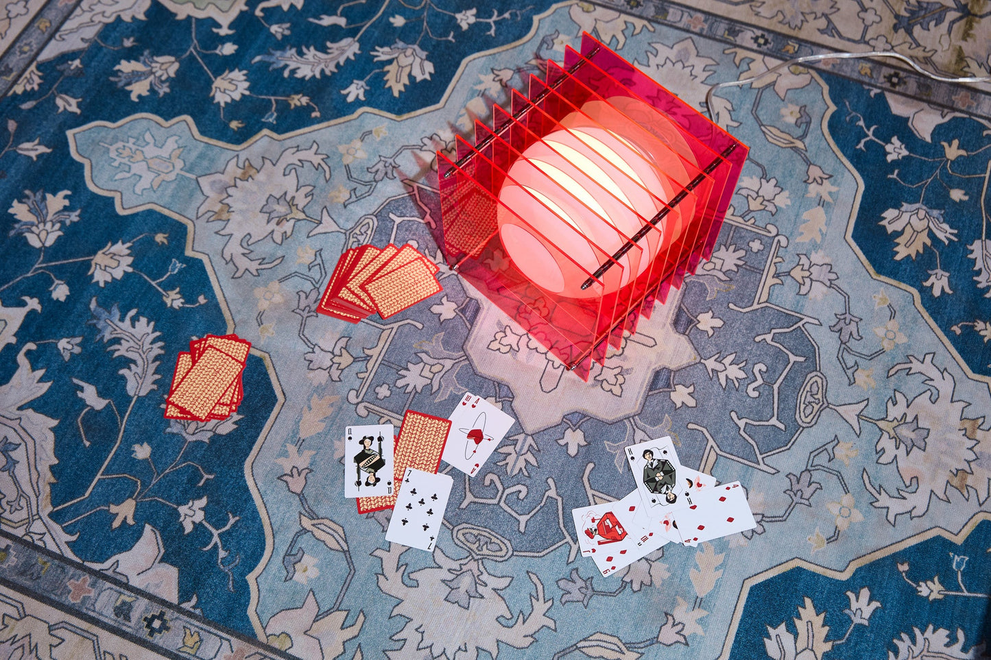 Lớp big square in electric pink acrylic