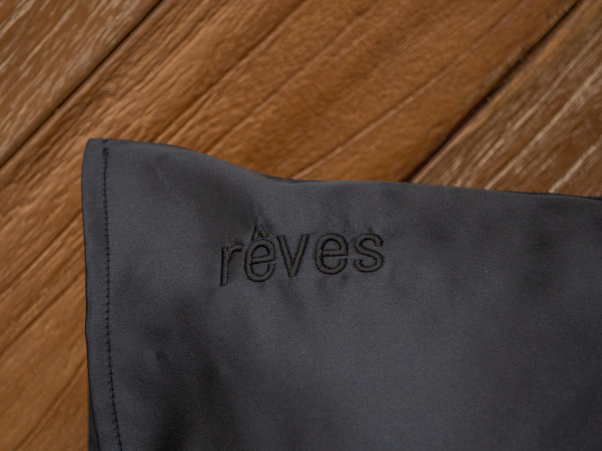 Noir Queen Envelope Pillowcase