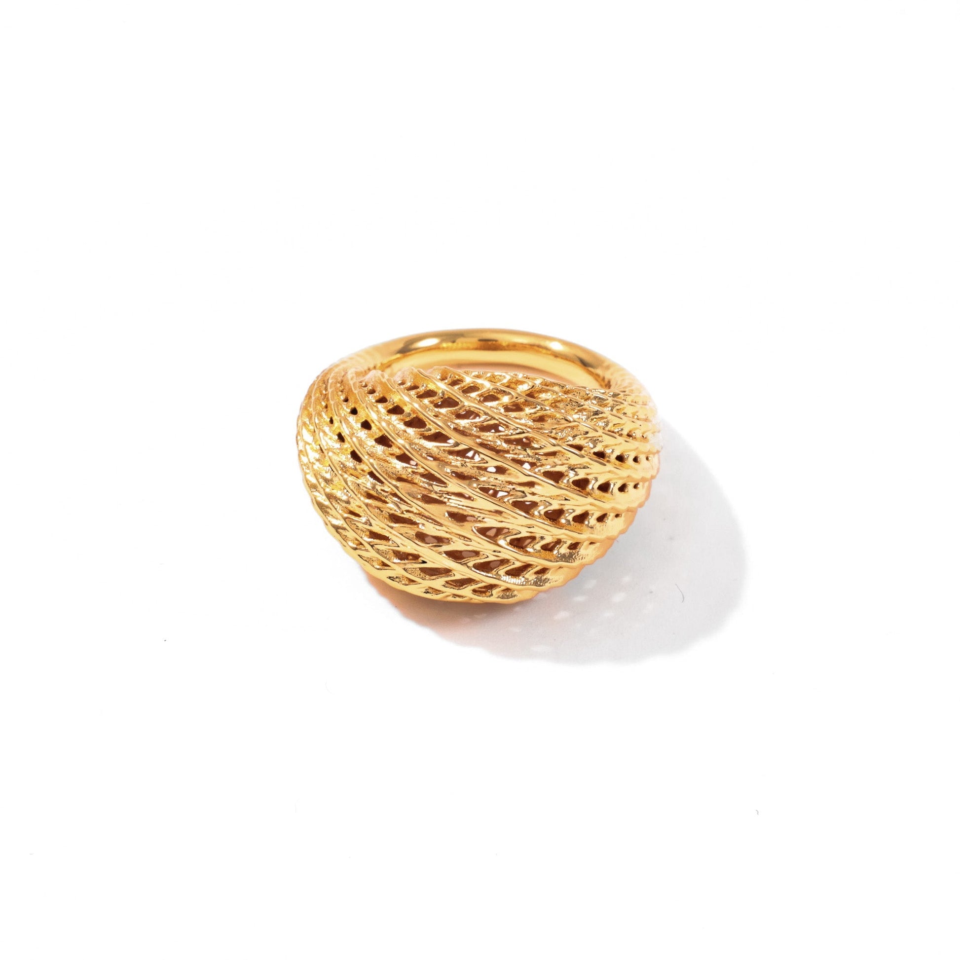 Flow Edgy Dome Ring