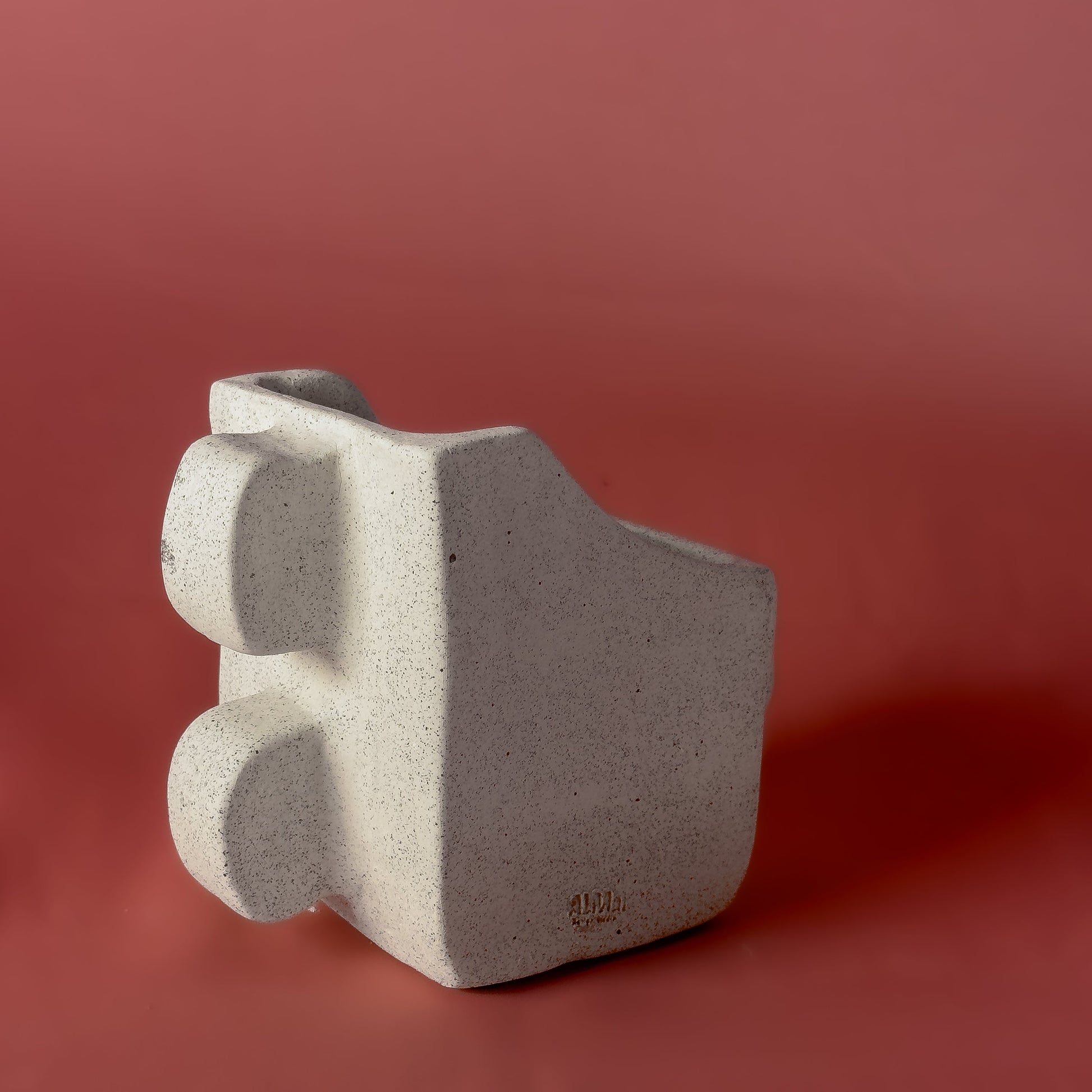Eyi Planter