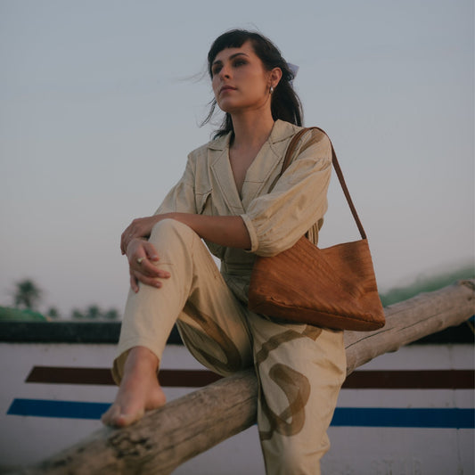 Crisscross Handbag - Camel