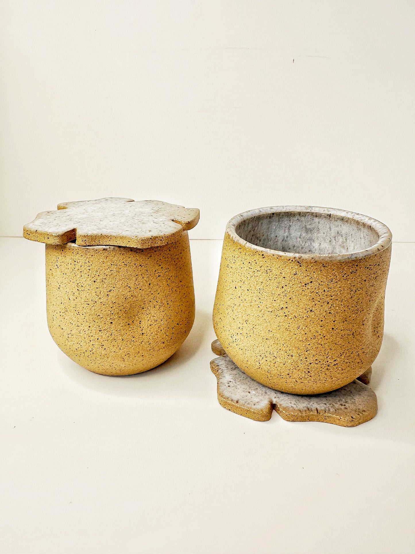 OCEAN SAND CUP SET (2 cups + 2 Flower coaters)