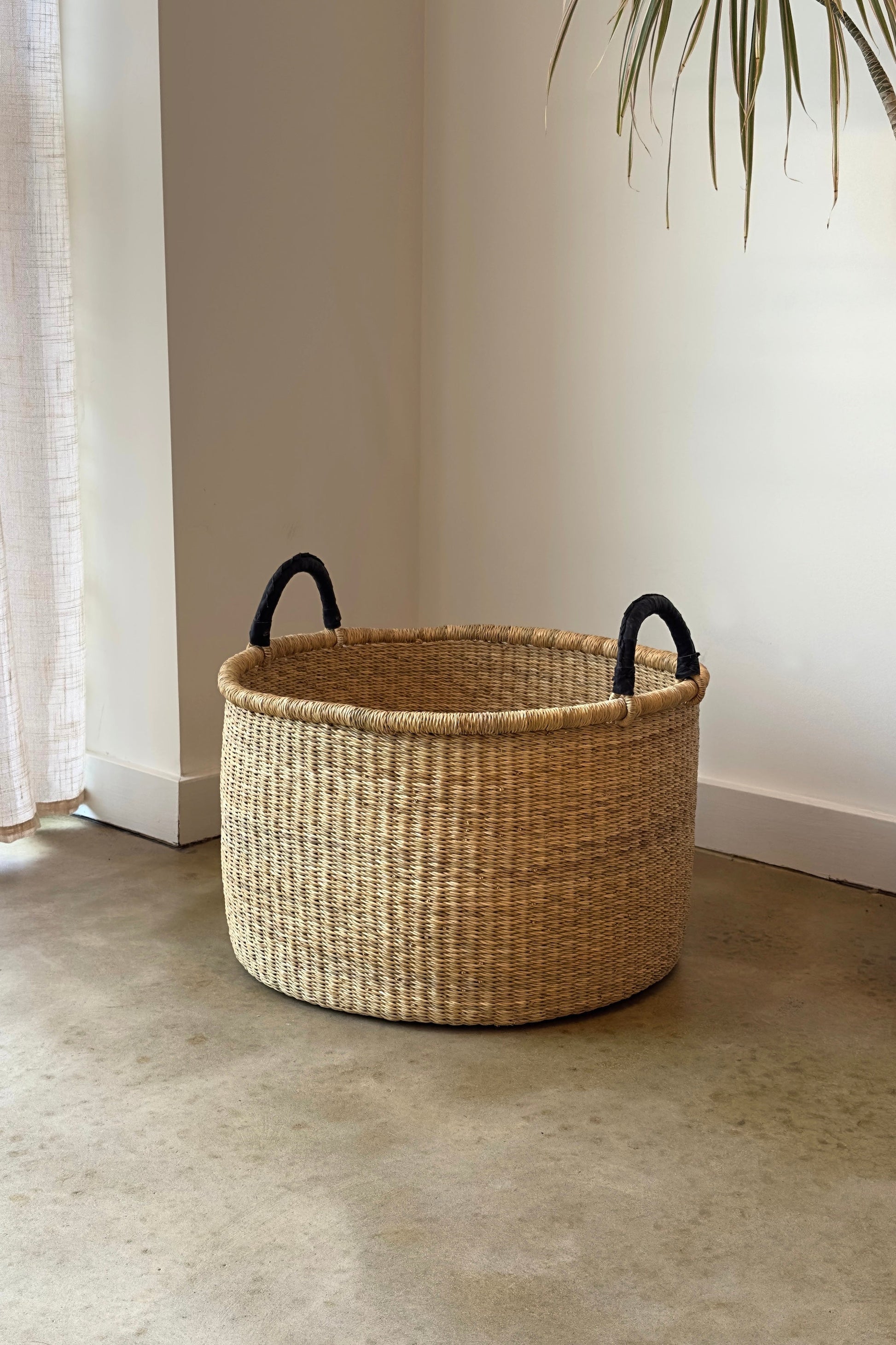 S/3 Handwoven Short Hampers with Leather Handles - Natural