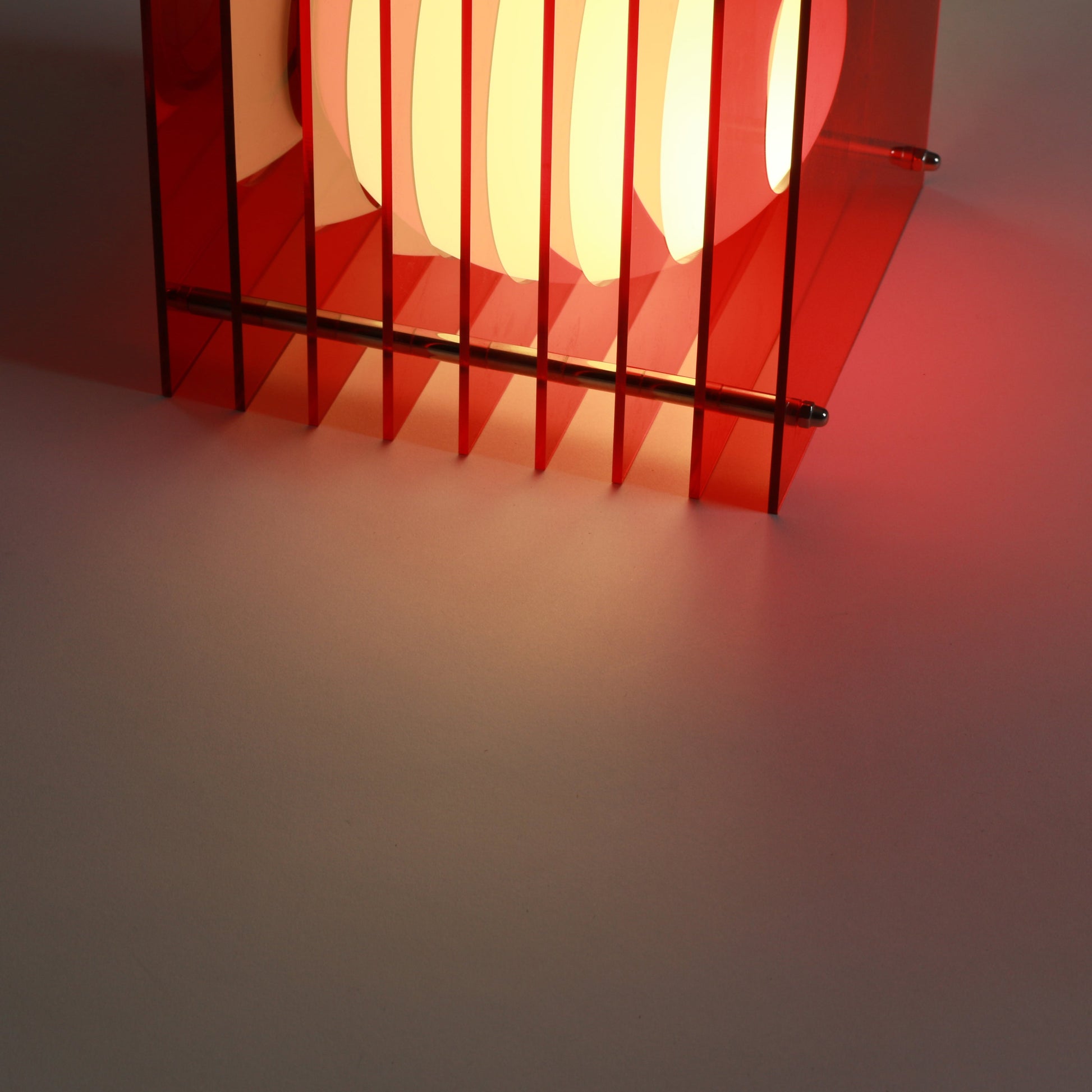 Lớp small square in red acrylic