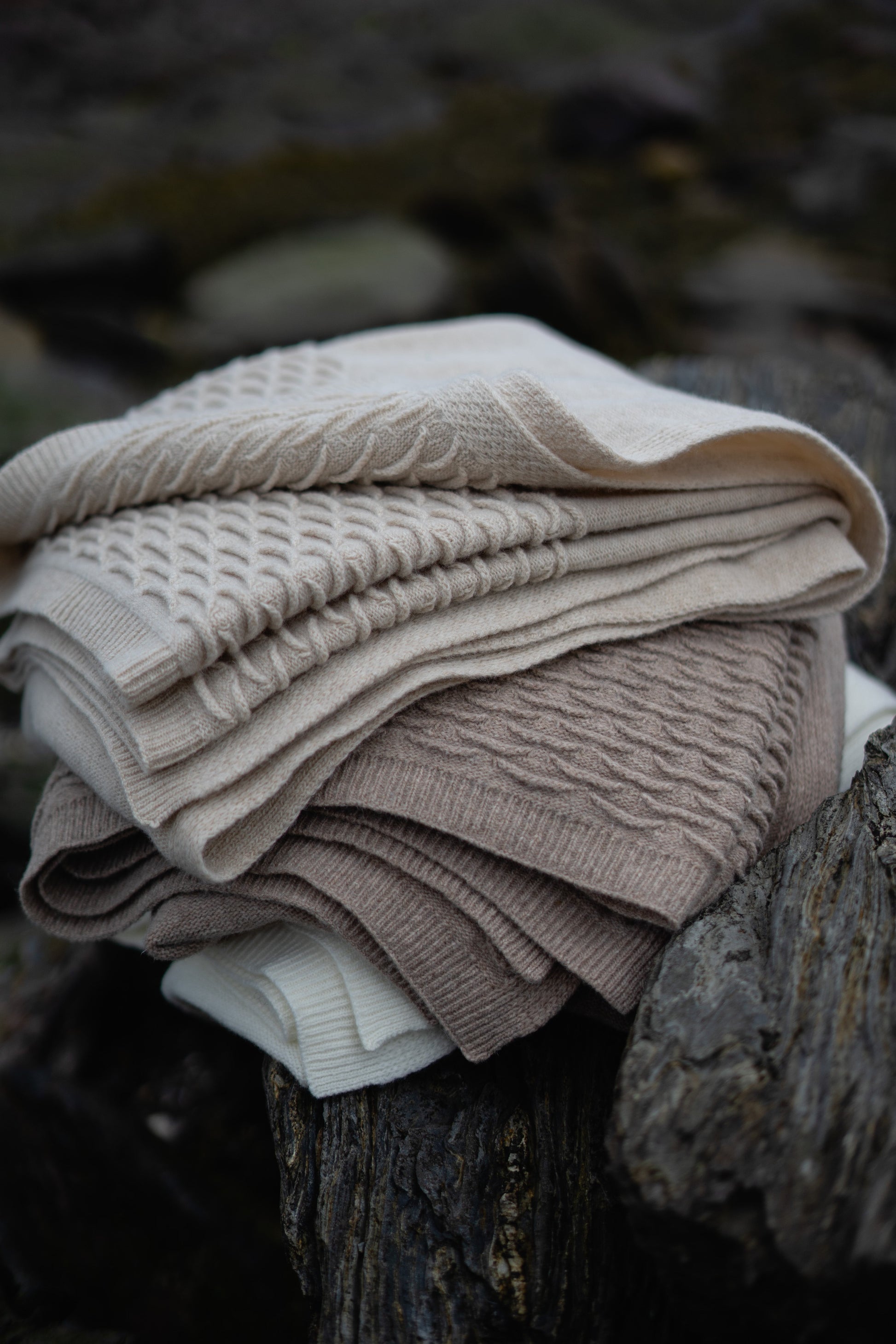 Knit Scallop Throws