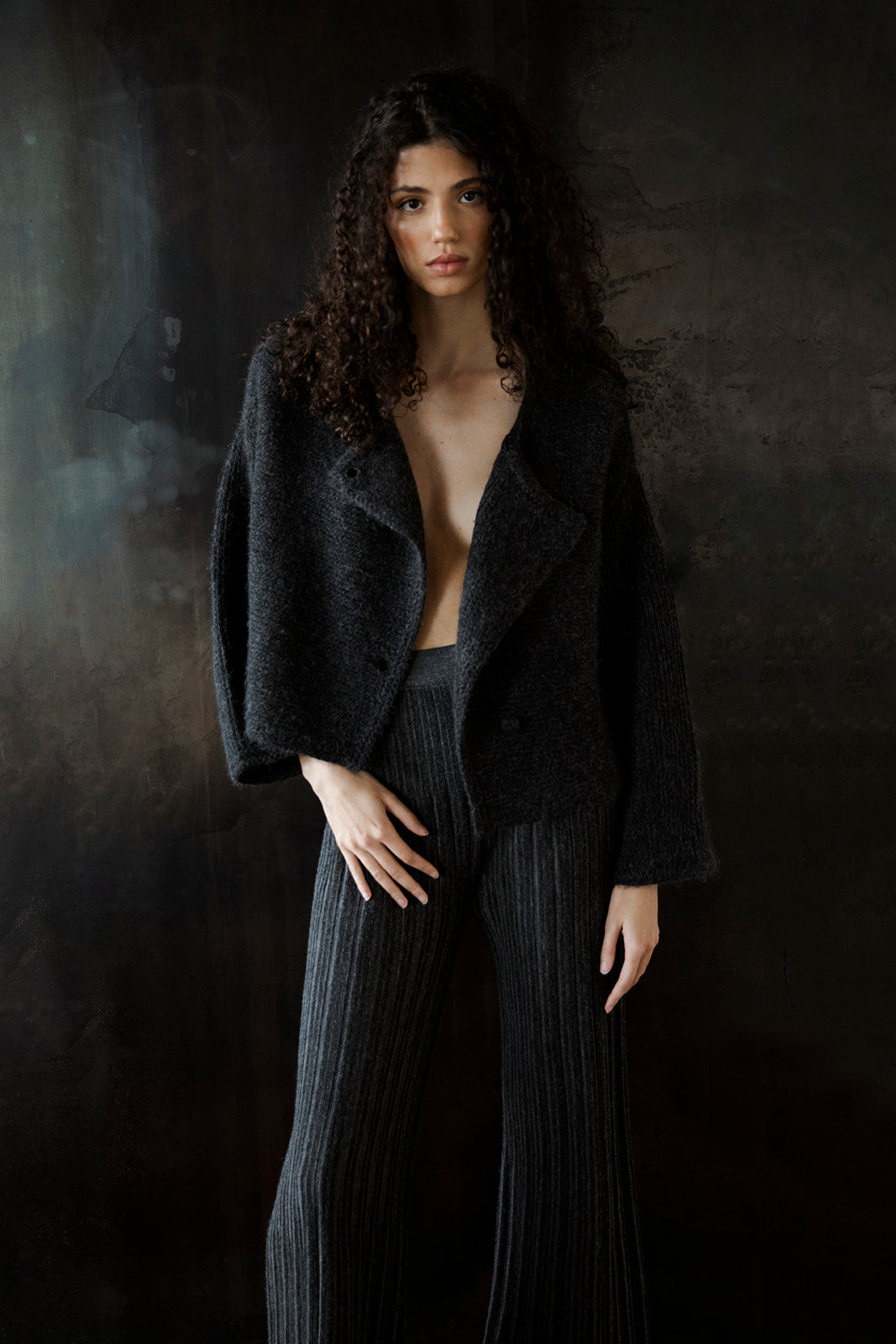 MOMO HANDKNIT CARDIGAN - CHARCOAL