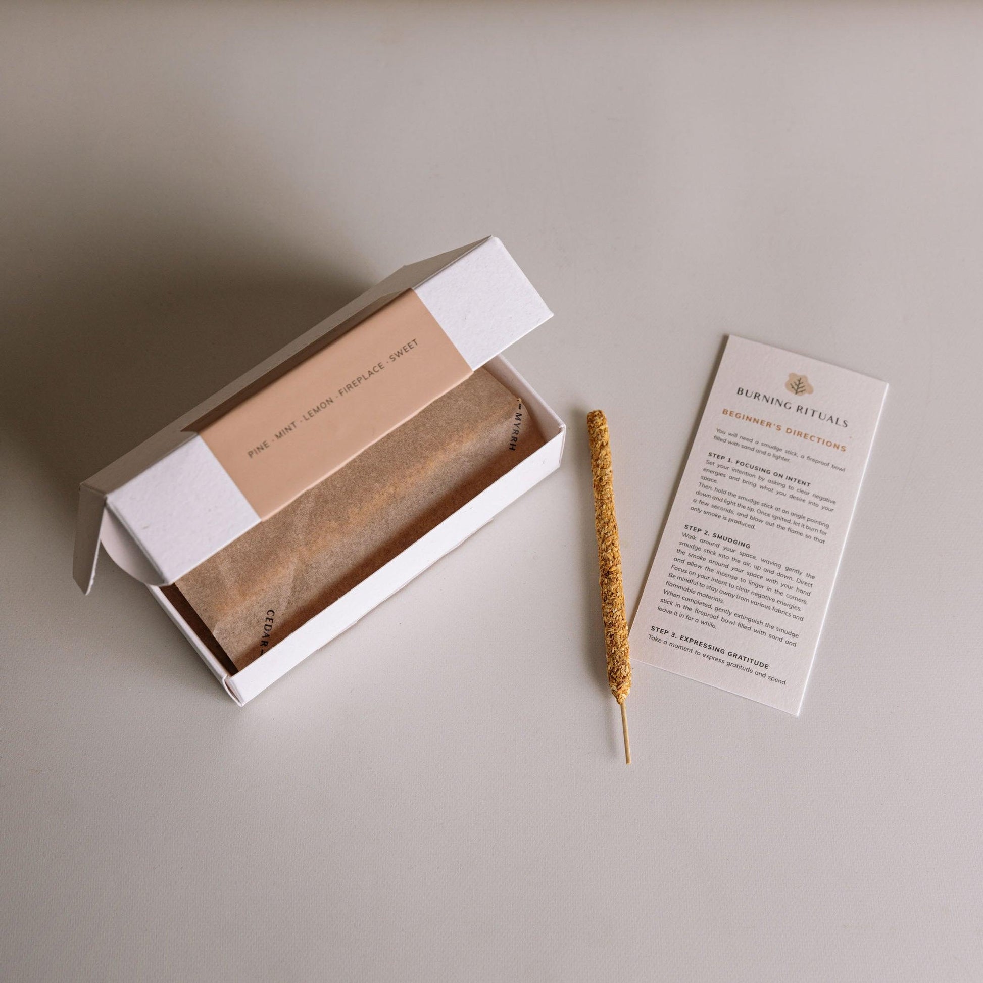 Palo Santo Incense Sticks – 30 Mini Hand-Rolled Sticks from Peru (4.2")