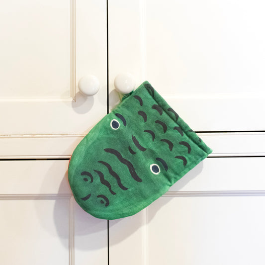 Organic Cotton Alligator Oven Mitt