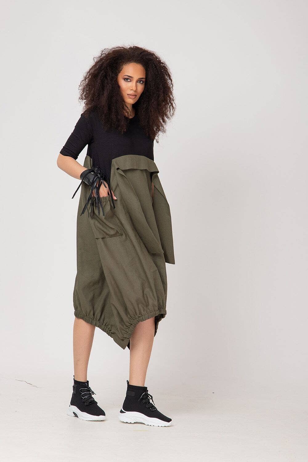 ADEPTT - Loose asymmetrical summer dress in linen and cotton: / RETOR
