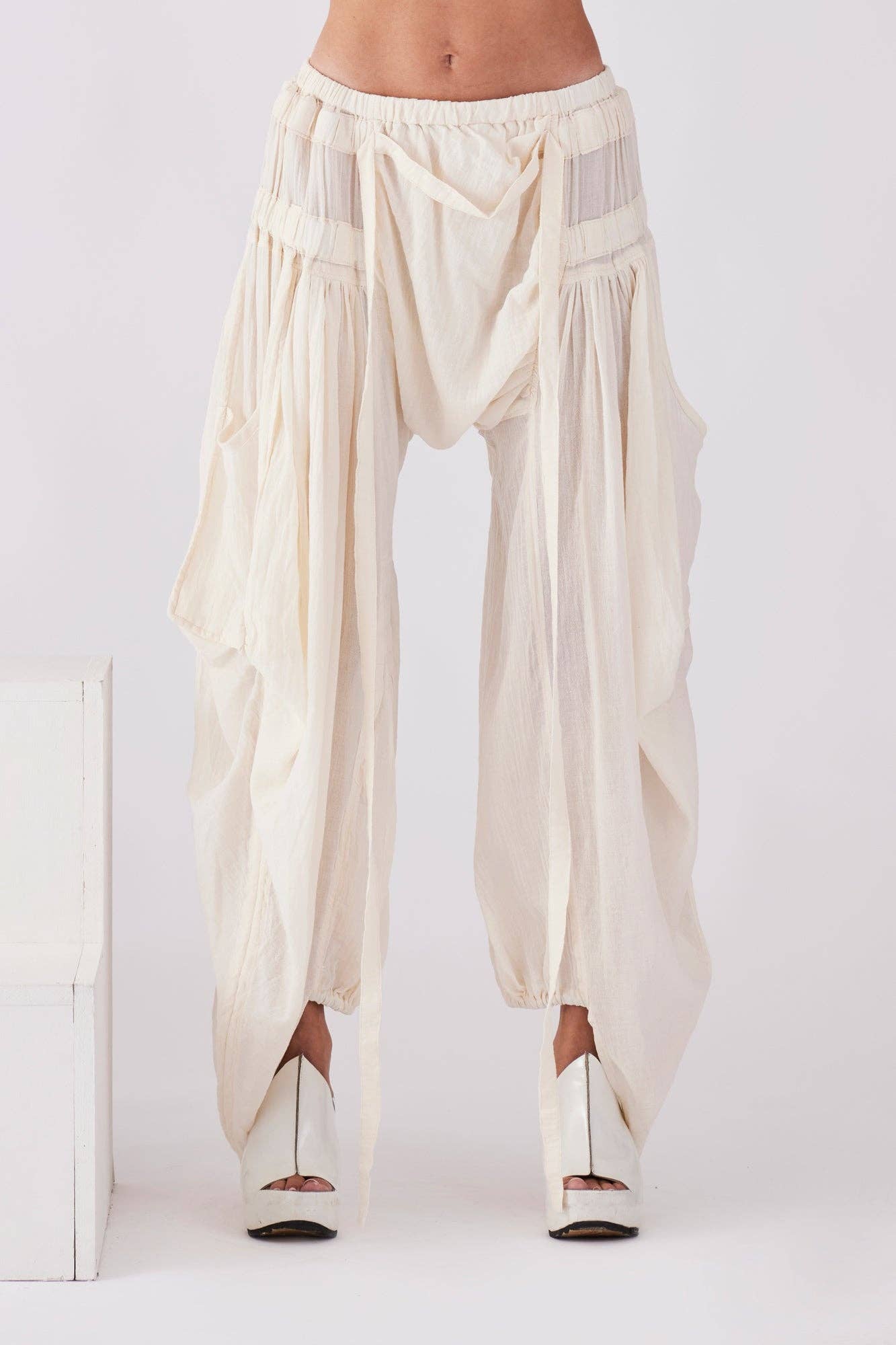 Blind Trouser in Silky Rope