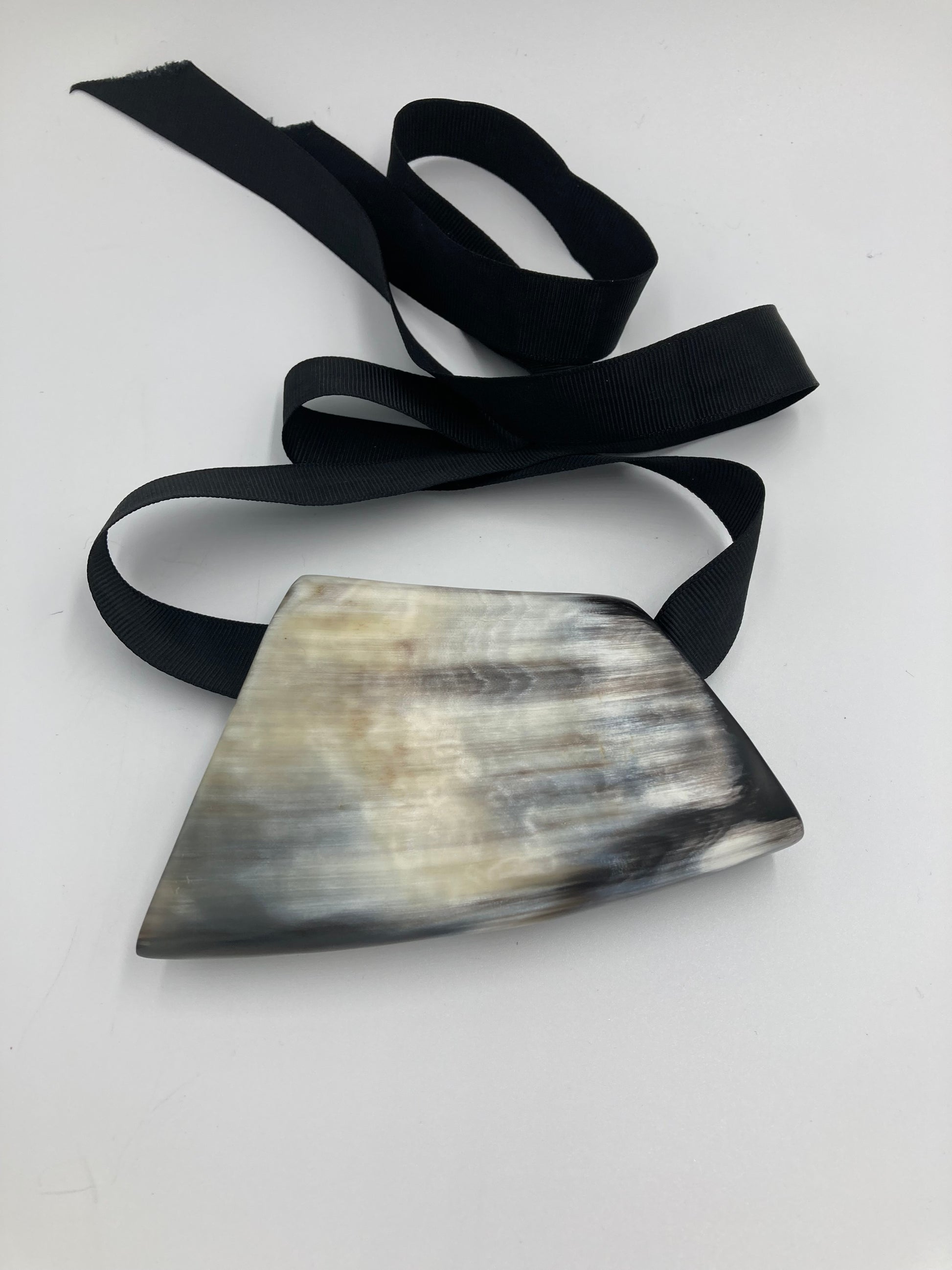 Pendant Necklace  (Medium) Vietnam
